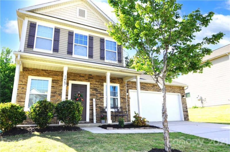 1467 Hyacinthia Lane