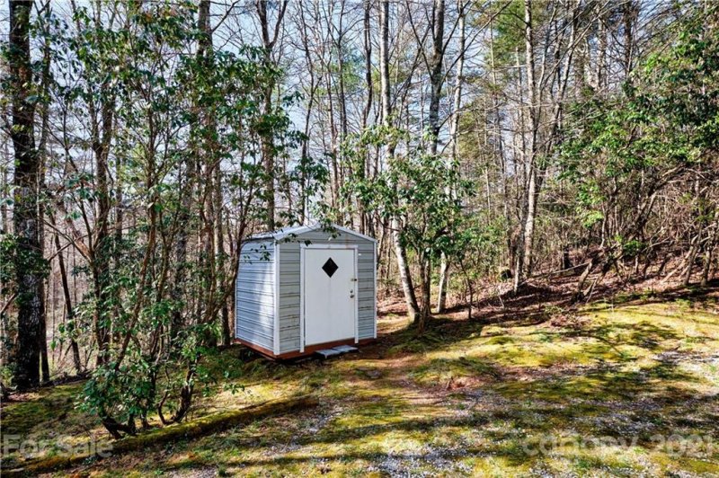 Property image 2 at 33 Tower Road, Sapphire, NC 28774