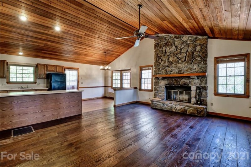 Property image 3 at 33 Tower Road, Sapphire, NC 28774