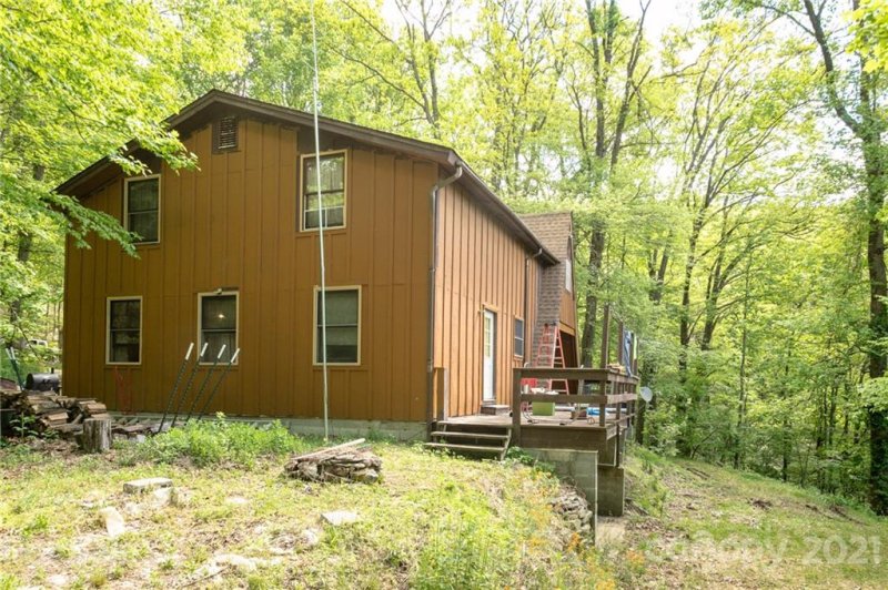 Property image 5 at 1653 Hickory Acres Road, Hendersonville, NC 28792