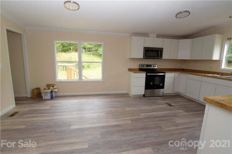 Property image 3 at 2202 Sisue Street, Morganton, NC 28655