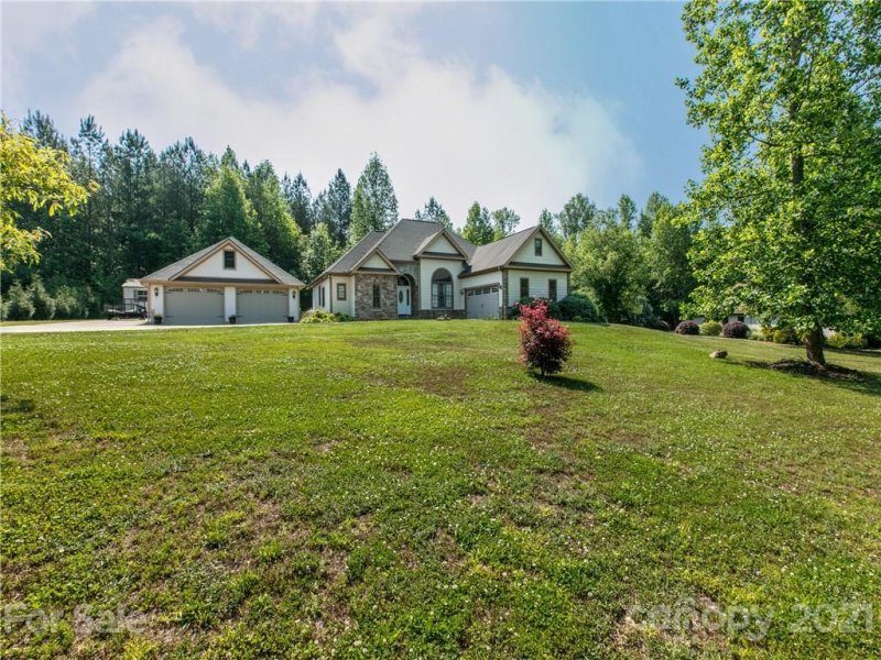 Property image 4 at 113 Bridge Lane, Tryon, NC 28782