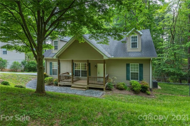 Property image 2 at 34 Grove Garden Avenue, Candler, NC 28715