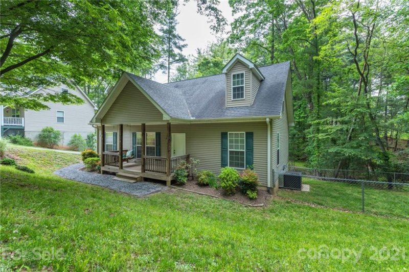 Property image 3 at 34 Grove Garden Avenue, Candler, NC 28715