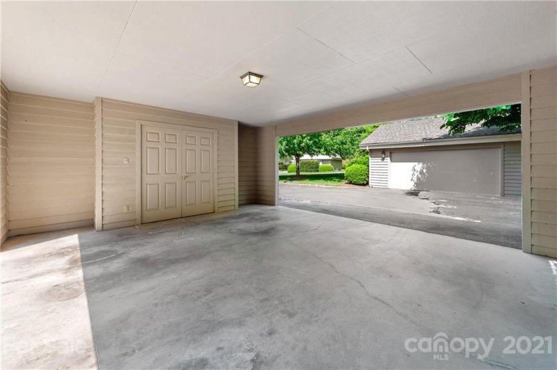 Property image 5 at 3602 Angelus Circle, Asheville, NC 28805