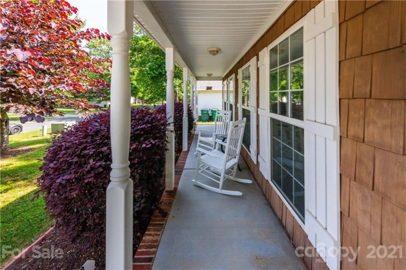 Property image 2 at 2004 Forget Me Not Lane, Wingate, NC 28174