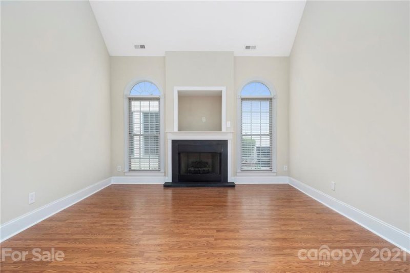 Property image 3 at 20225 Harroway Drive, Cornelius, NC 28031