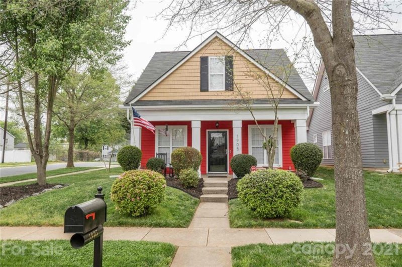 Property image 2 at 1905 Stroud Park Court, Charlotte, NC 28206