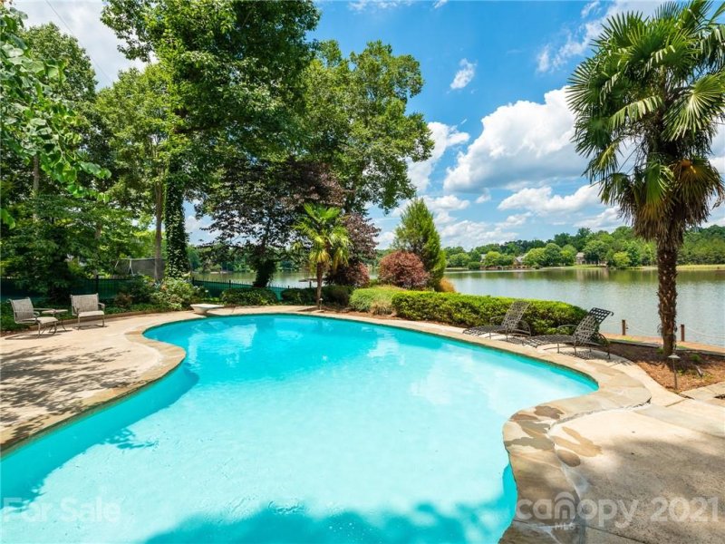 Property image 3 at 2868 Beulah Church Road, Matthews, NC 28104