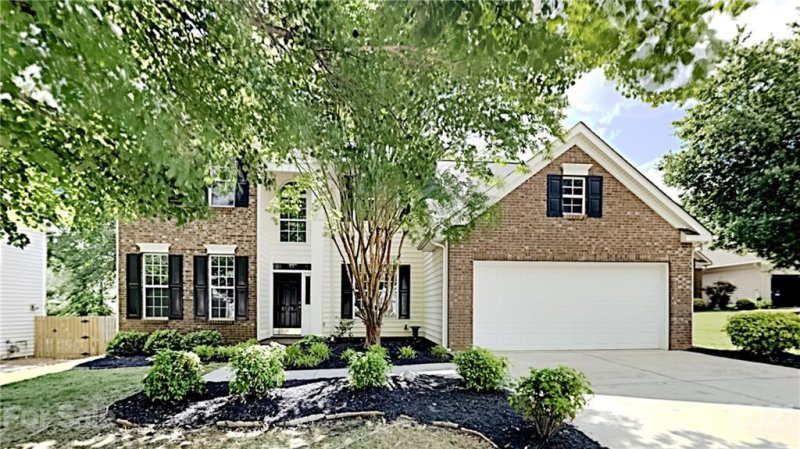 8925 Arbor Grove Lane