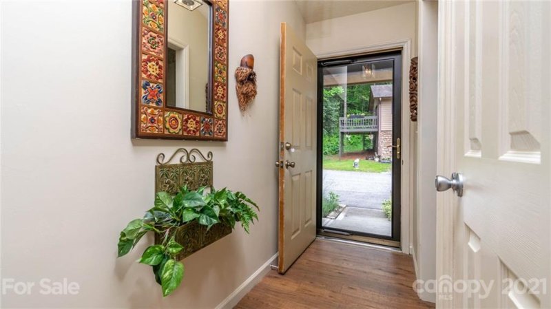 Property image 3 at 104 View De Lake Drive, Etowah, NC 28729