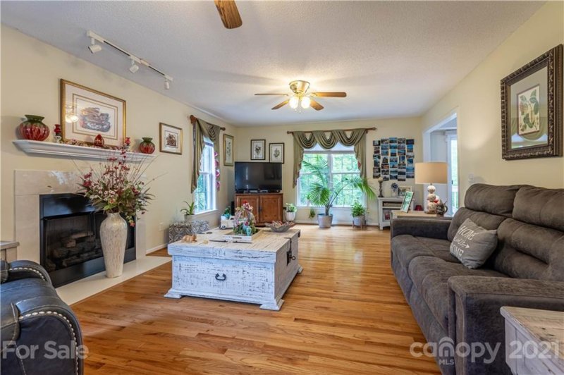 Property image 4 at 102 Winding Creek Drive, Morganton, NC 28655