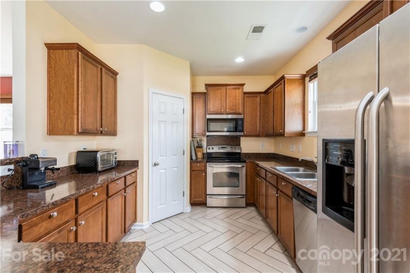 Property image 4 at 4311 Hubbard Falls Drive, Charlotte, NC 28269