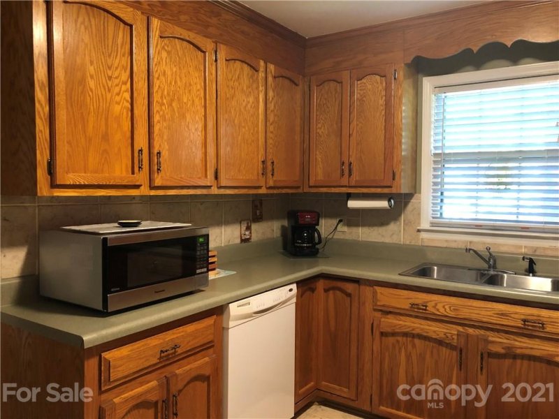 Property image 3 at 803 Cornwallis Avenue, Gastonia, NC 28056