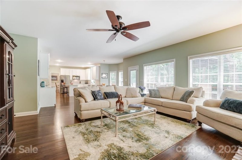 Property image 5 at 6025 Oakridge Court, Matthews, NC 28104