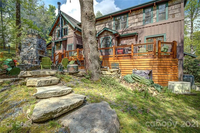 Property image 3 at 137 Keowee Lane, Blowing Rock, NC 28605