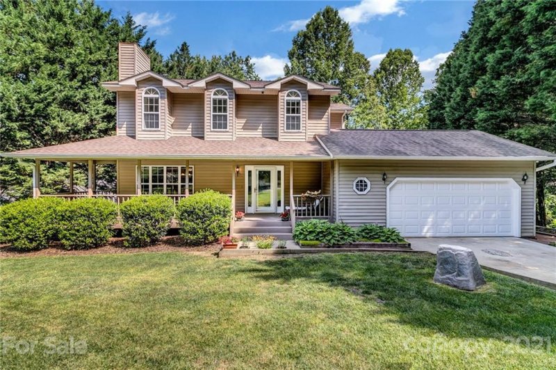 Property image 2 at 204 Waterford Drive, Mills River, NC 28759