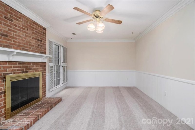 Property image 3 at 4364 Woodglen Lane, Charlotte, NC 28226