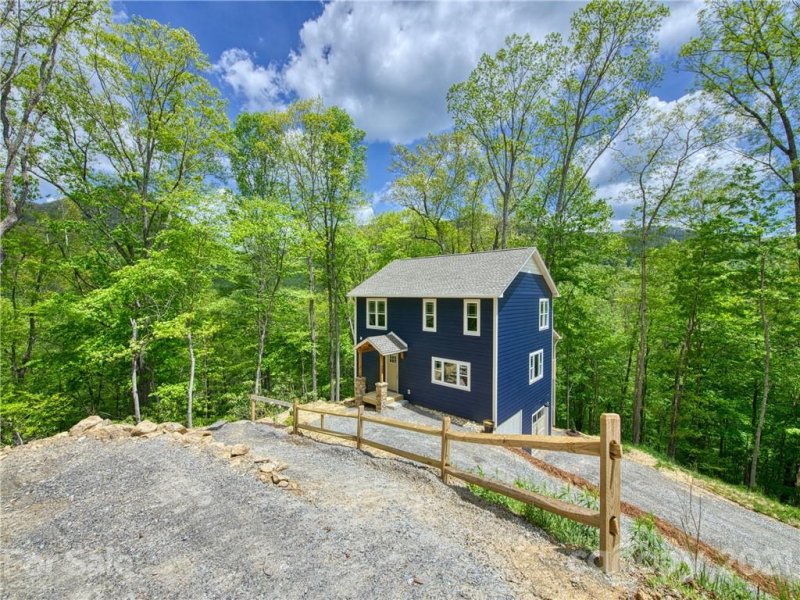 Property image 3 at 321 Triple Creek Drive, Clyde, NC 28721