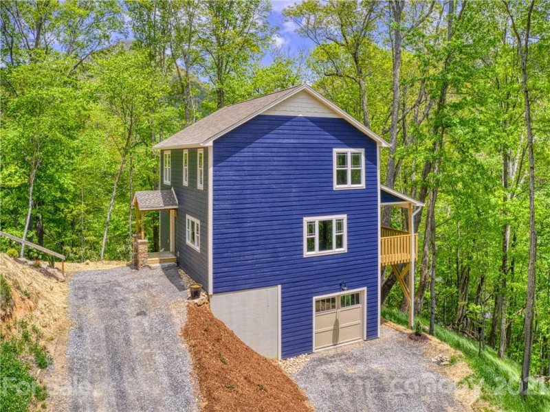 Property image 5 at 321 Triple Creek Drive, Clyde, NC 28721