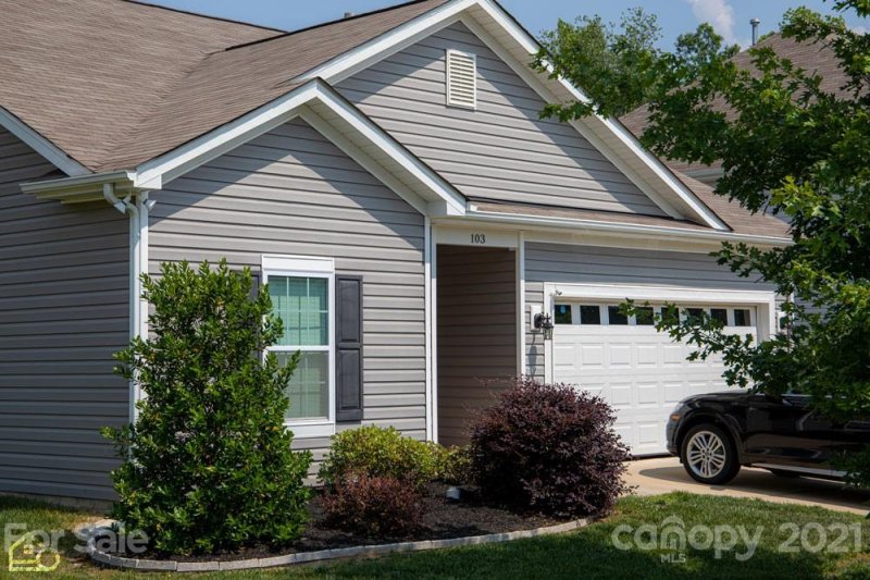 Property image 3 at 103 Paradise Hills Circle, Mooresville, NC 28115