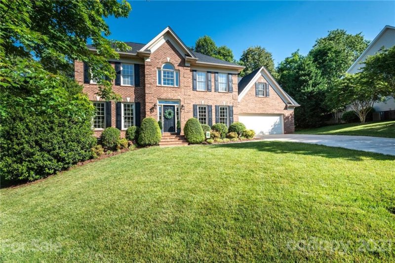 Property image 2 at 1131 38th Avenue, Hickory, NC 28601