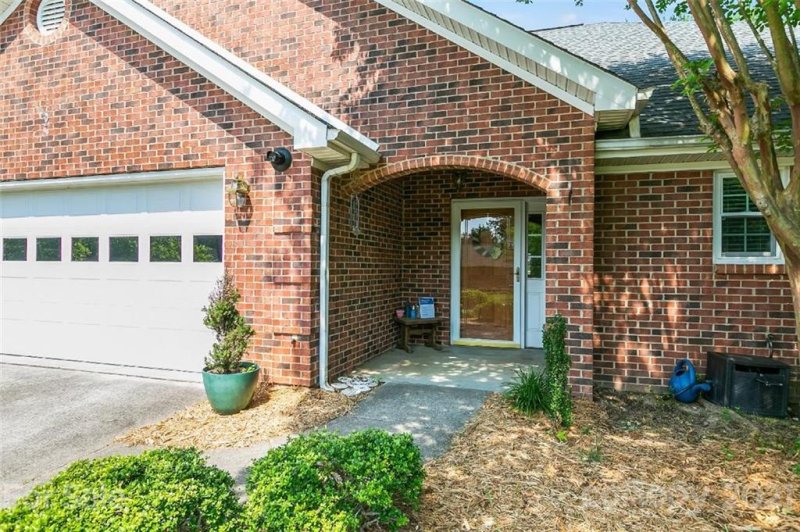 Property image 2 at 100 Zimmerman Drive, Fort Mill, SC 29708