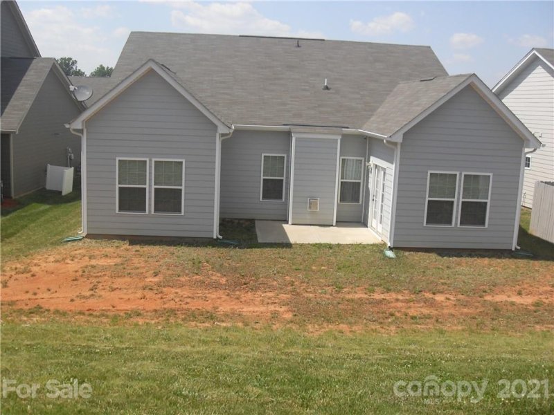 Property image 3 at 735 Longford Drive, Gastonia, NC 28056