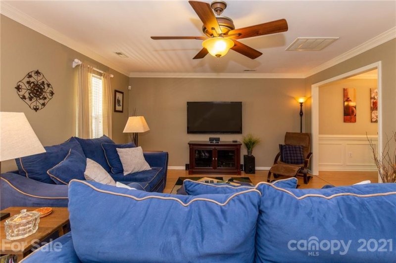 Property image 5 at 8808 Clifton Meadow Drive, Matthews, NC 28105