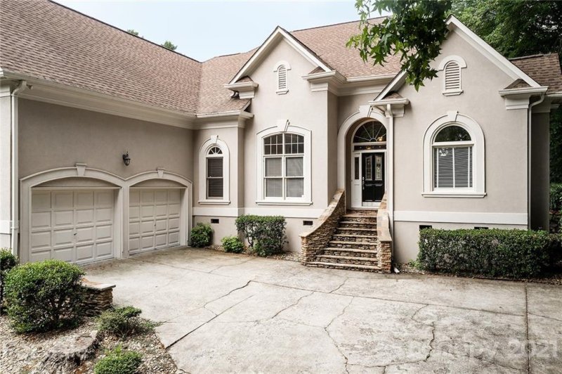 Property image 3 at 21421 Blakely Shores Drive, Cornelius, NC 28031