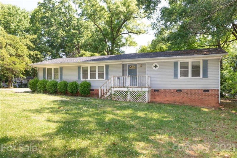1012 Ridge Road