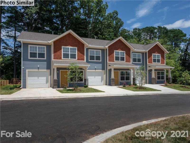 1067 Baldwin Commons Drive