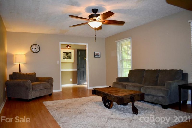 Property image 5 at 1010 Castlewood Drive, Shelby, NC 28150