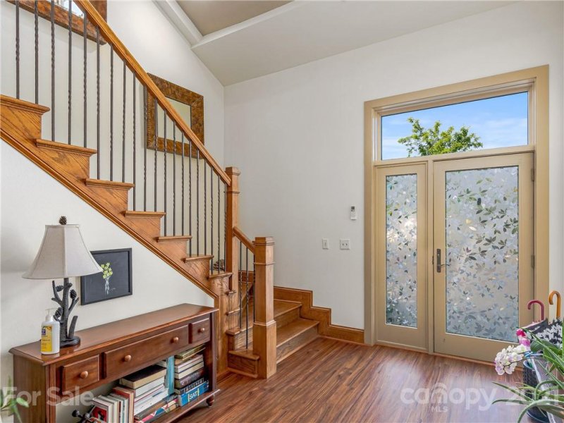 Property image 3 at 4 Chimney Crest Drive, Asheville, NC 28806