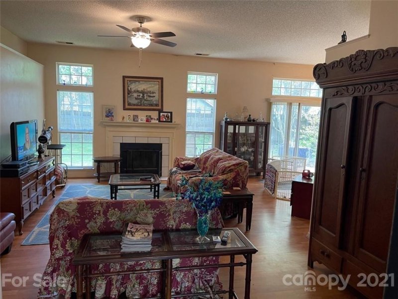Property image 2 at 4280 Maybrook Court, Concord, NC 28027