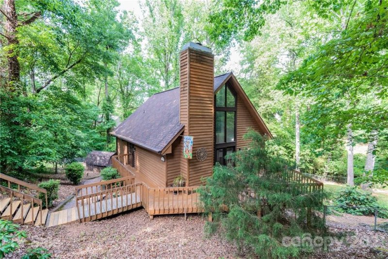 Property image 5 at 5584 Brookwood Lane, Hickory, NC 28602