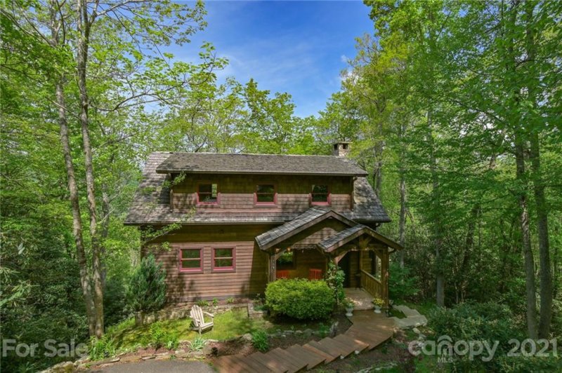 Property image 2 at 703 Valle Cay Drive, Vilas, NC 28692