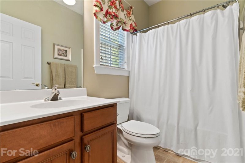 Property image 5 at 802 Seipel Drive, Denver, NC 28037