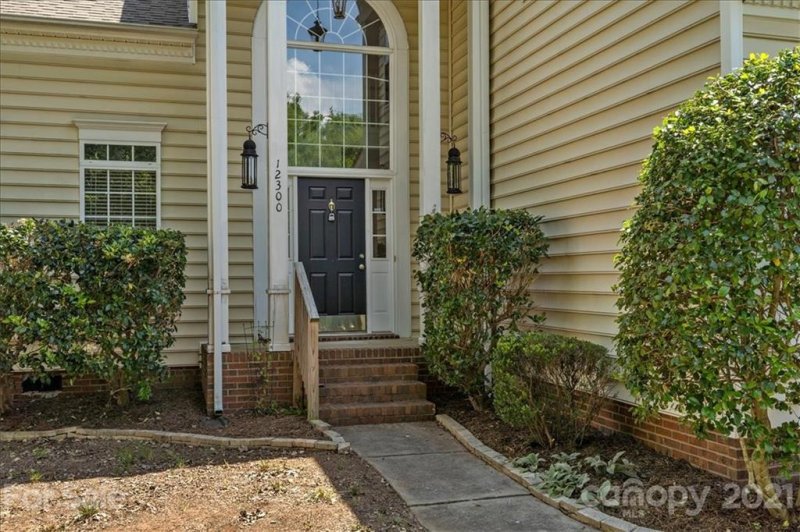 Property image 3 at 12300 Carolina Crossing Drive, Charlotte, NC 28273