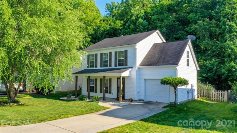 Property image 3 at 5845 Greenway Vista Lane, Charlotte, NC 28216