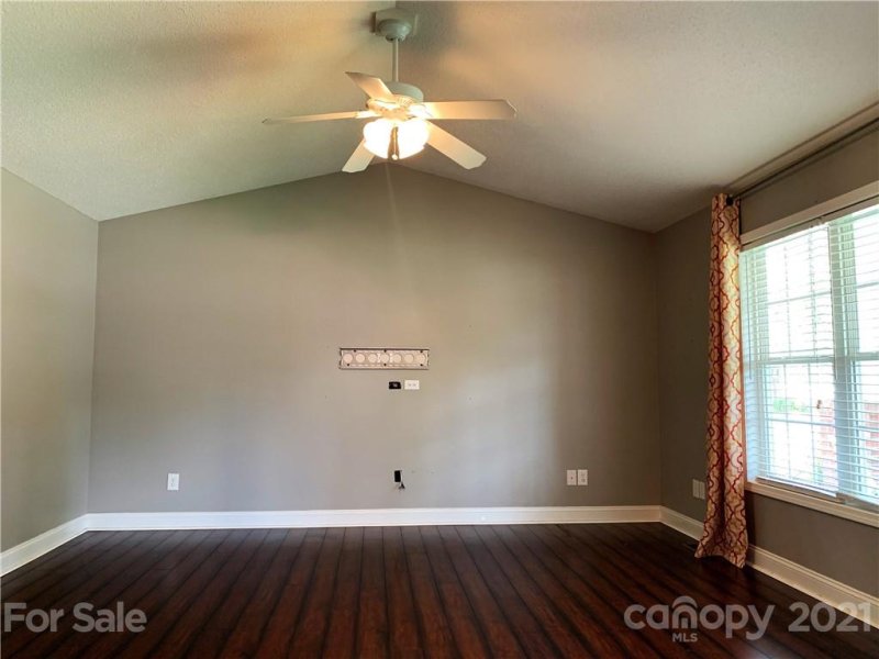 Property image 3 at 203 Pleasant Street, Belmont, NC 28012