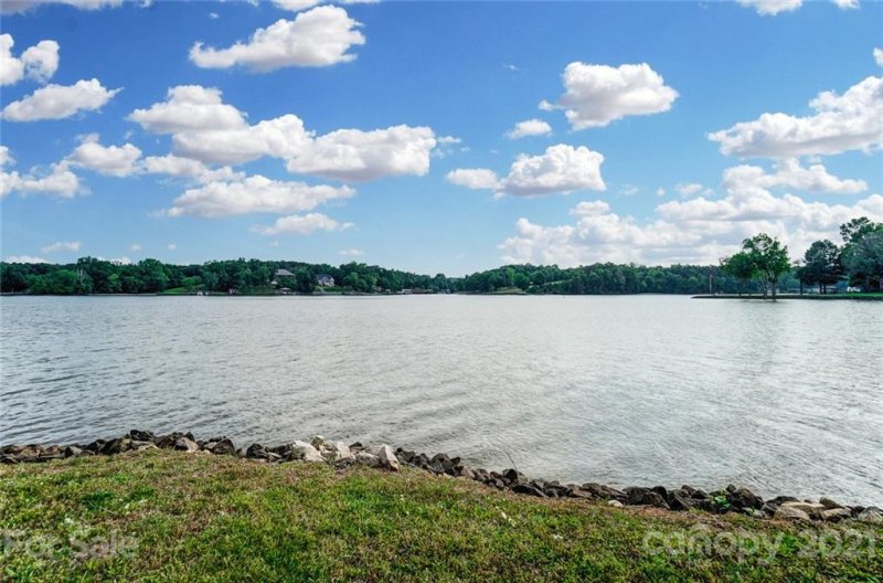 Property image 2 at 1885 Voyager Road, York, SC 29745