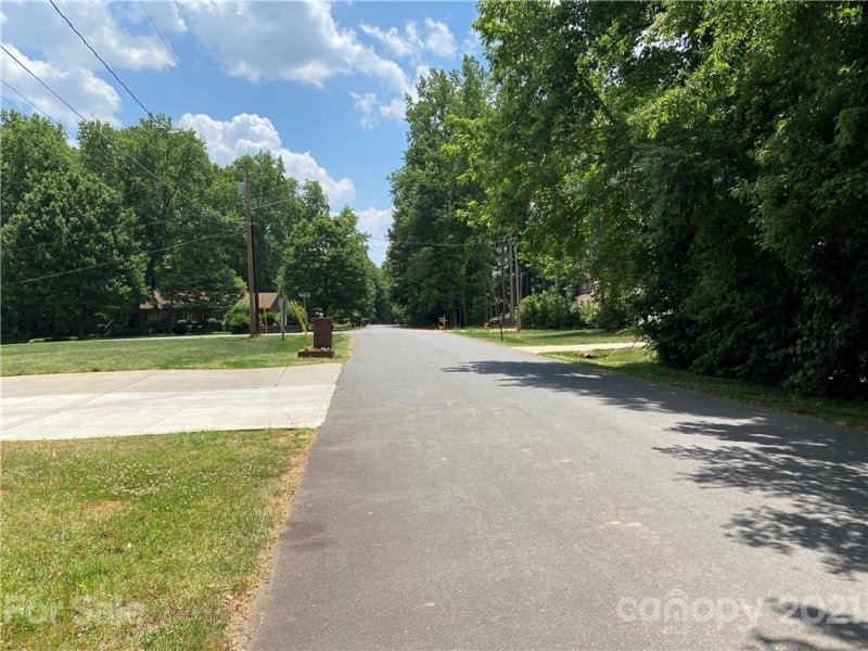 Property image 5 at 8212 Bella Vista Court, Charlotte, NC 28216