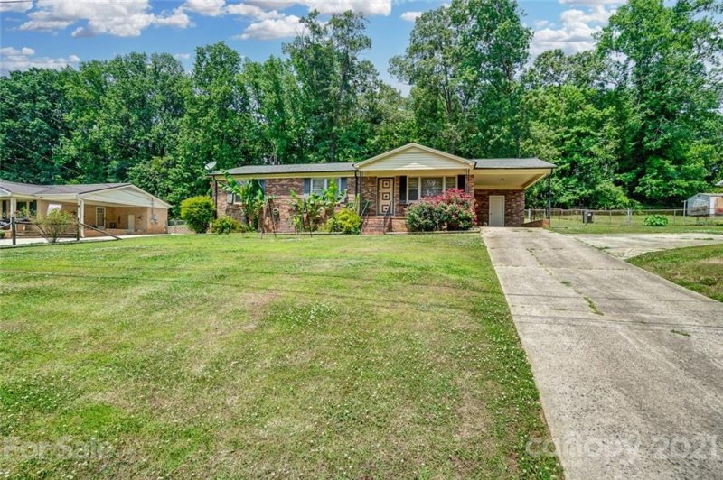Property image 3 at 310 Witten Lane, Gastonia, NC 28052