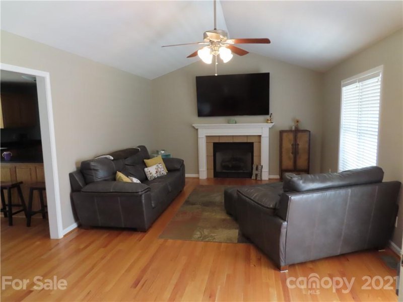 Property image 4 at 255 Tanager Drive, York, SC 29745