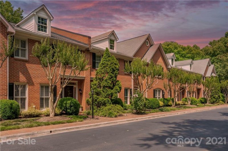 Property image 4 at 3549 Kylemore Court, Charlotte, NC 28210