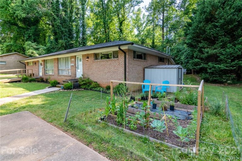 Property image 2 at 536 538 Blendwood Drive, Charlotte, NC 28215