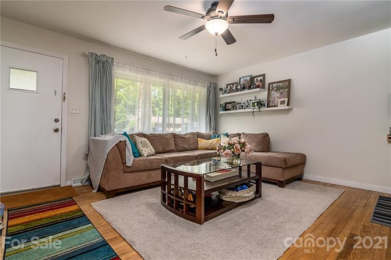 Property image 4 at 536 538 Blendwood Drive, Charlotte, NC 28215