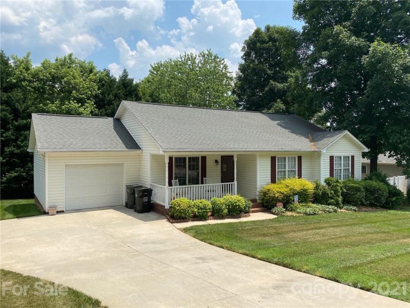 656 Beavers Cove Lane