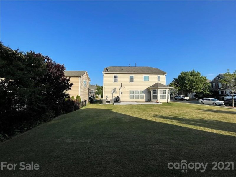 Property image 2 at 8605 Burnside Lane, Charlotte, NC 28277